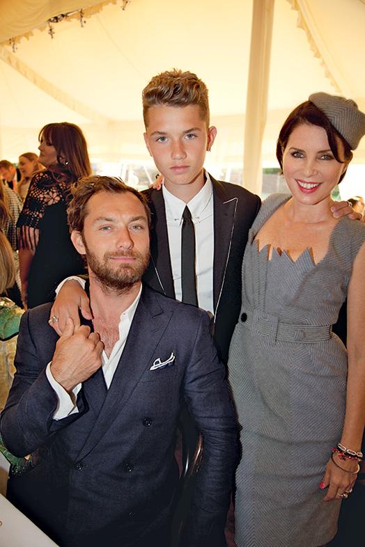 The Wedding - Jude Law, Sadie Frost and son